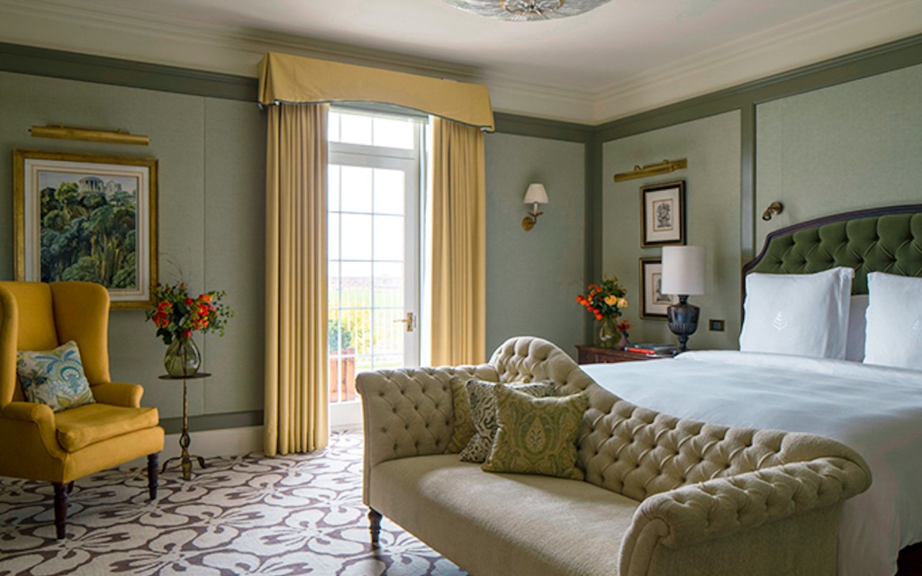 hotel-painting-hampshire15
