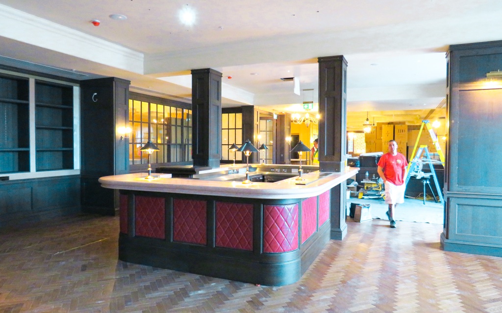 hotel-painting-hampshire3